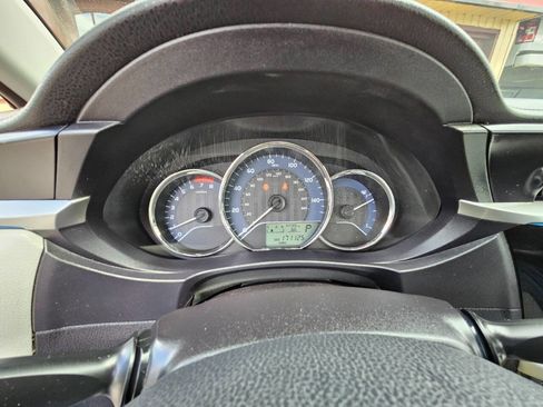 Used 2016 Toyota Corolla LE FWD image 17