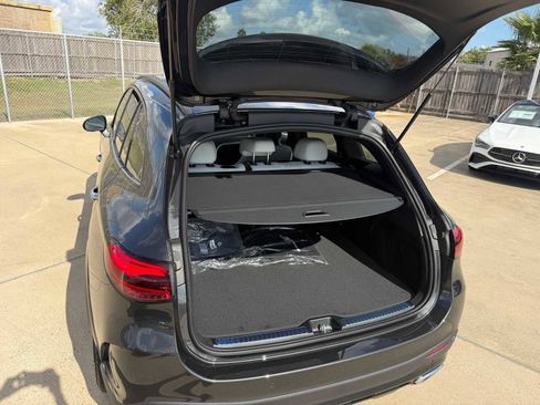 New 2026 Mercedes-Benz GLC 300 image 27