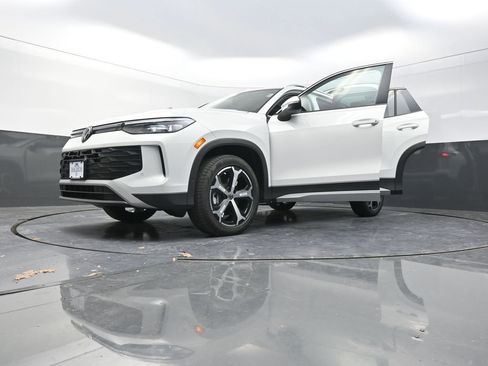 New 2026 Volkswagen Tiguan SE AWD/4WD image 31