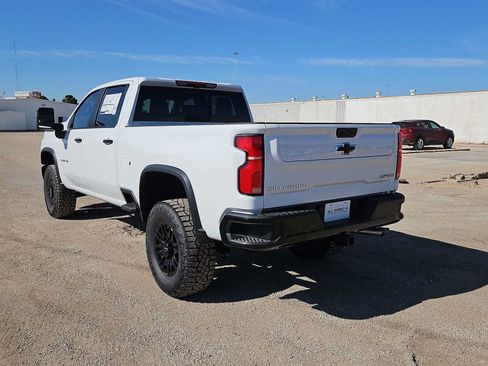 New 2026 Chevrolet Silverado 2500 ZR2 w/ LPO, Dark Essentials Package AWD/4WD image 6