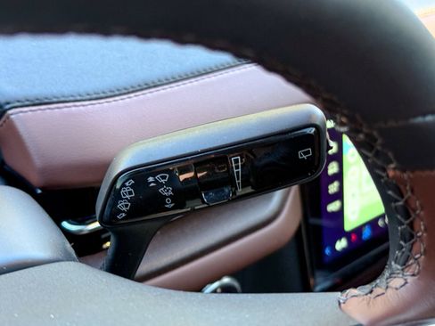 Used 2025 Lincoln Navigator L Reserve image 28