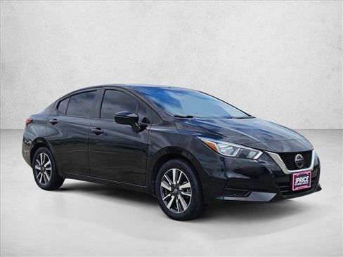 Used 2021 Nissan Versa SV FWD image 3