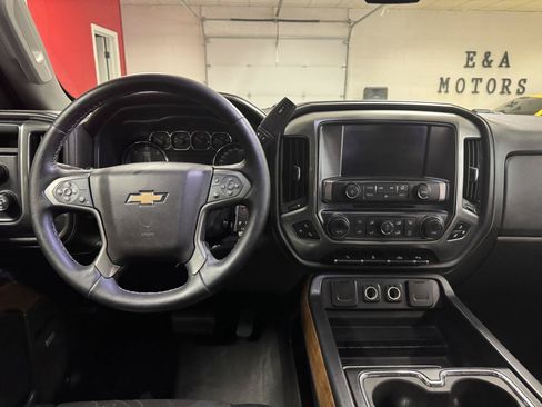 Used 2018 Chevrolet Silverado 1500 LTZ w/ Sport Package AWD/4WD image 31