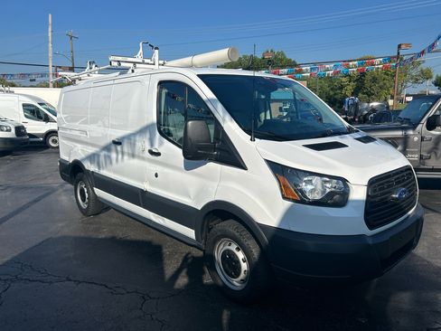 Used 2018 Ford Transit 250 130 Low Roof image 6