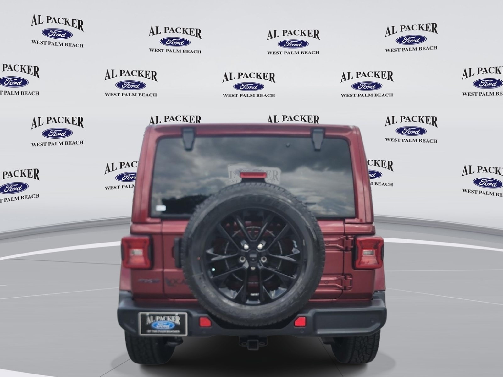 Used 2021 Jeep Wrangler Unlimited Sahara w/ Cold Weather Group AWD/4WD image 5