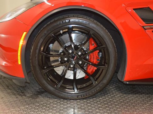 Used 2018 Chevrolet Corvette Grand Sport RWD image 11