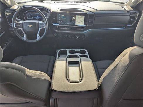 Used 2025 Chevrolet Silverado 1500 LT AWD/4WD image 16