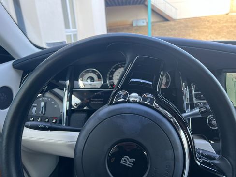 Used 2015 Rolls-Royce Wraith RWD image 15