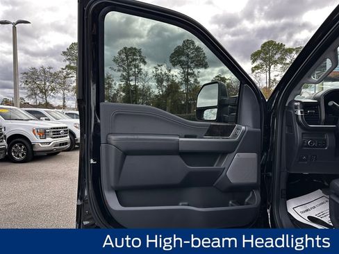 New 2026 Ford F250 Lariat w/ Black Appearance Package image 29