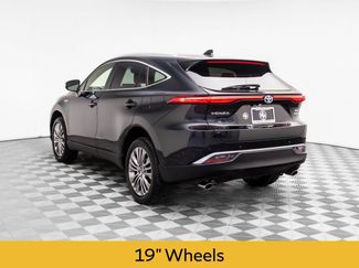 Used 2021 Toyota Venza XLE video 3