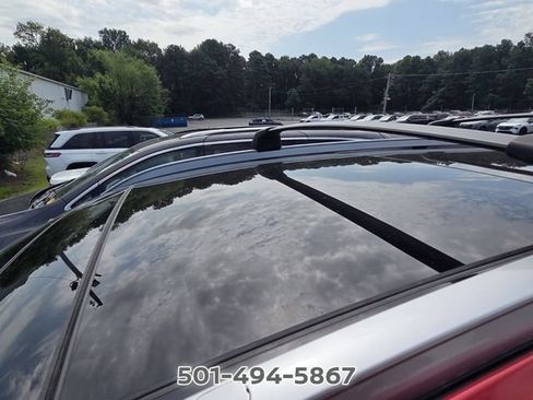 Used 2022 Hyundai Santa Fe SEL w/ Convenience + Premium Package FWD image 9