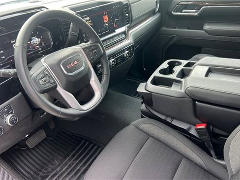 Used 2025 GMC Sierra 1500 Elevation image 10