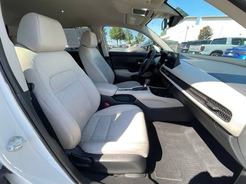 Used 2026 Honda HR-V LX image 32