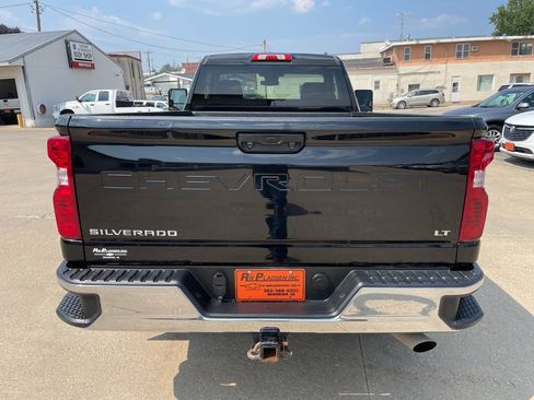Used 2024 Chevrolet Silverado 2500 LT w/ Convenience Package image 14