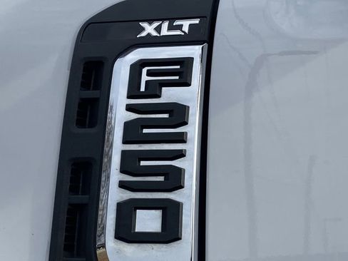 Used 2024 Ford F250 XLT image 25