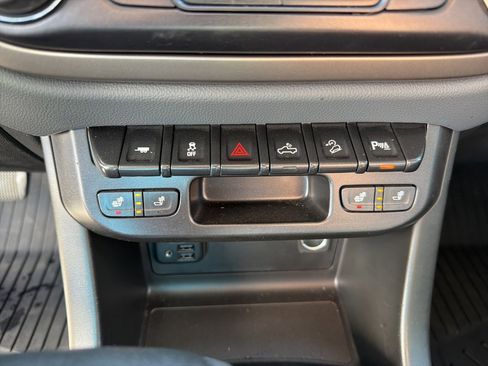 Used 2020 Chevrolet Colorado Z71 image 22