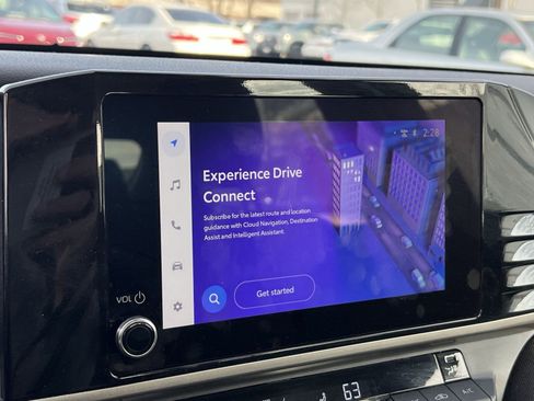 Used 2025 Toyota Camry LE image 17