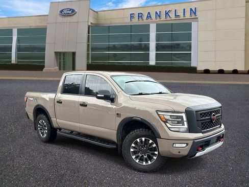 Used 2024 Nissan Titan PRO-4X w/ Pro-4x Convenience Package AWD/4WD image 1