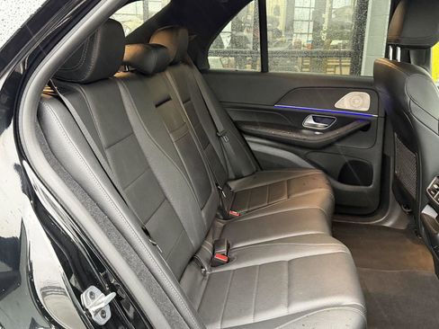 Used 2023 Mercedes-Benz GLE 350 4MATIC w/ AMG Line Exterior image 43