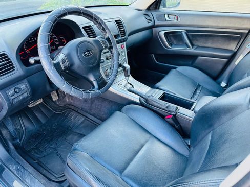 Used 2005 Subaru Outback 2.5XT Limited image 9