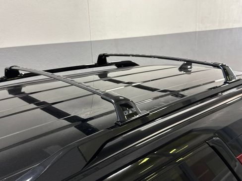Used 2022 Nissan Pathfinder SL AWD/4WD image 37