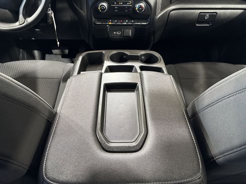Used 2022 Chevrolet Silverado 1500 Custom image 21