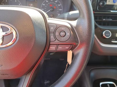 Used 2024 Toyota Corolla LE image 22