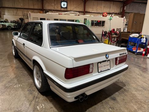 Used 1987 BMW 325is Coupe RWD image 15
