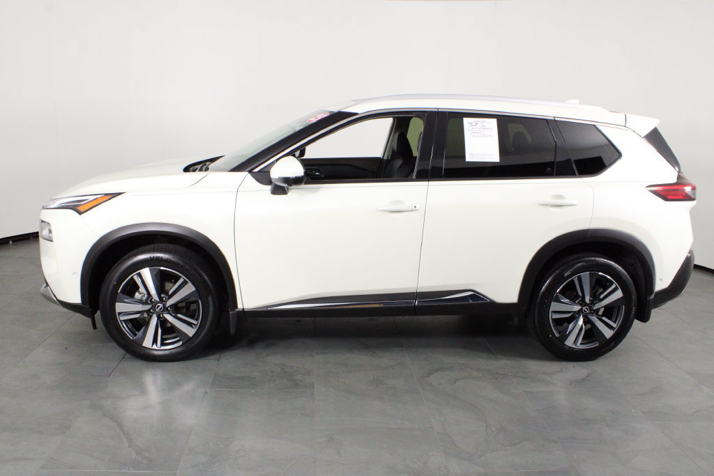 Certified 2023 Nissan Rogue Platinum FWD image 14