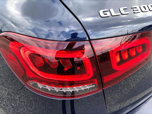 Used 2022 Mercedes-Benz GLC 300 image 27