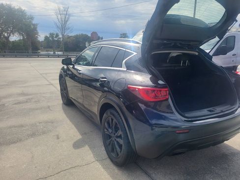 Used 2017 INFINITI QX30 AWD image 33