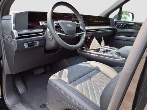 New 2026 Cadillac Escalade IQL Luxury image 13