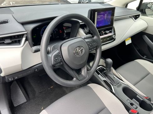 New 2026 Toyota Corolla LE FWD image 15