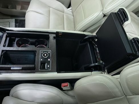 Used 2018 Lincoln Navigator Reserve w/ Technology Package image 26