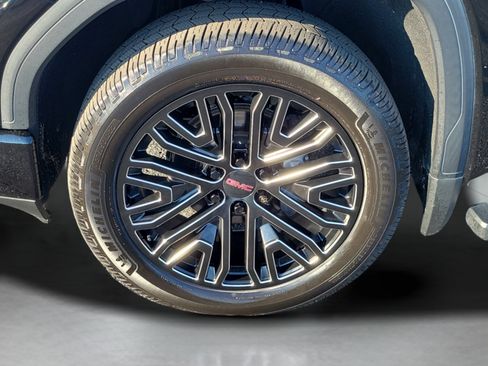 Used 2022 GMC Sierra 1500 Denali AWD/4WD image 7