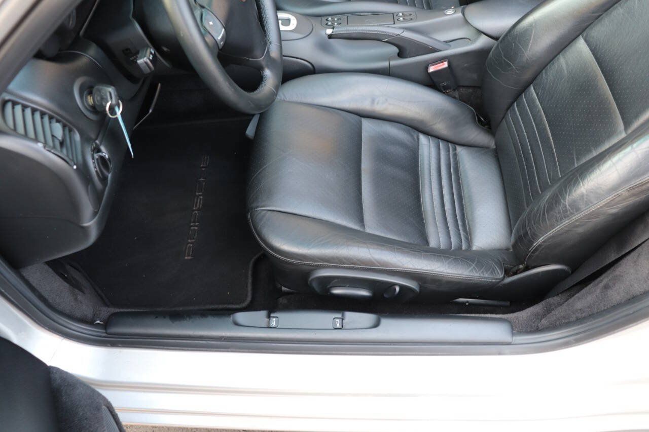 Used 2002 Porsche Boxster RWD image 28