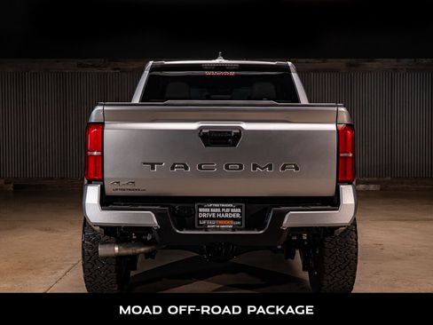 Used 2026 Toyota Tacoma SR5 AWD/4WD image 7