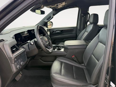 Used 2025 Chevrolet Tahoe LT AWD/4WD image 9