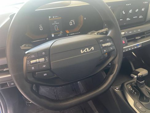 Used 2025 Kia K4 FWD image 27