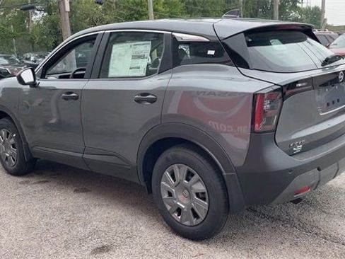 Used 2025 Nissan Kicks S image 26