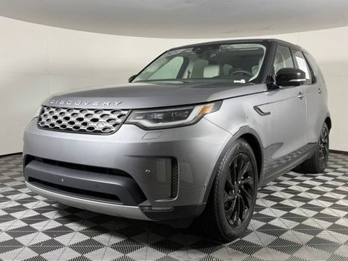 Used 2025 Land Rover Discovery S AWD/4WD image 2