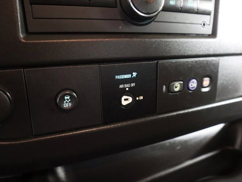 Used 2024 GMC Savana 2500 w/ Driver Convenience Package image 30