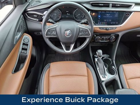Used 2022 Buick Encore GX Essence w/ Experience Buick Package FWD image 3