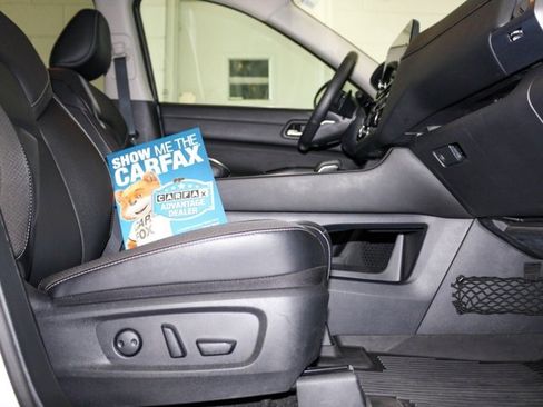 Used 2024 Nissan Pathfinder SL w/ Cargo Package image 5