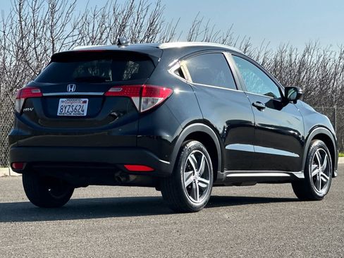 Certified 2022 Honda HR-V EX-L image 3