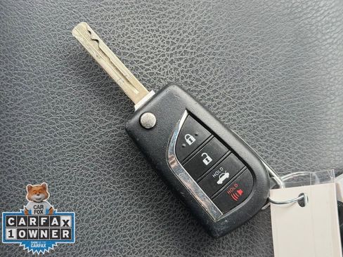 Used 2024 Toyota Camry SE image 27