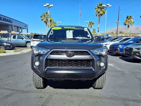 Used 2015 Toyota 4Runner 4WD image 9