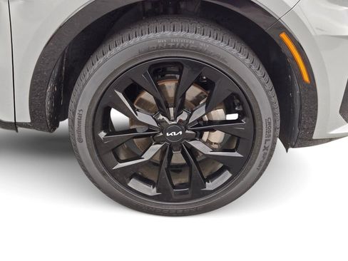 Certified 2023 Kia Sorento SX AWD/4WD image 6