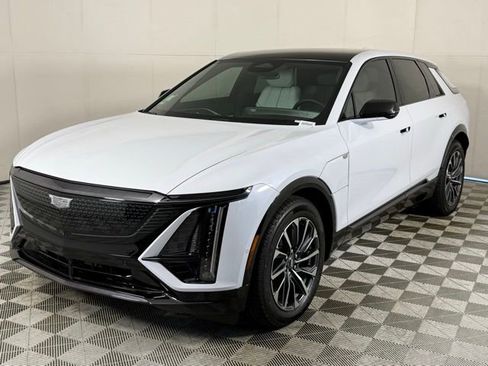 New 2026 Cadillac Lyriq Sport AWD/4WD image 3