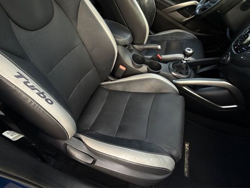 Used 2016 Hyundai Veloster Turbo w/ Option Group 04 FWD image 17